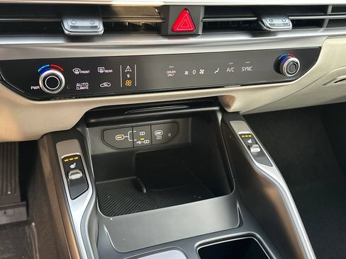 New 2026 Kia Sorento EX AWD/4WD image 28
