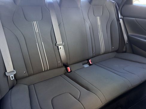 Certified 2025 Hyundai Elantra Sport image 17