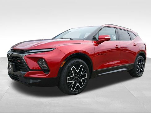 Used 2023 Chevrolet Blazer RS w/ Driver Confidence II Package AWD/4WD image 2
