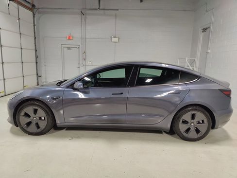 Used 2021 Tesla Model 3 Long Range AWD/4WD image 18