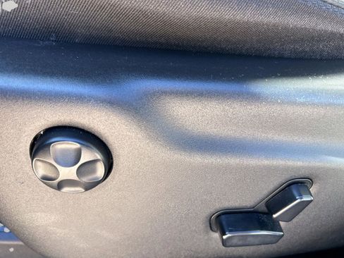 Certified 2020 Jeep Grand Cherokee Limited image 28