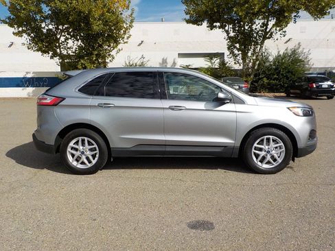 Used 2022 Ford Edge SEL image 5