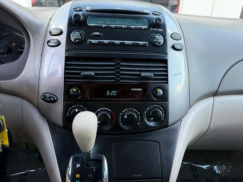 Used 2006 Toyota Sienna LE AWD/4WD image 29
