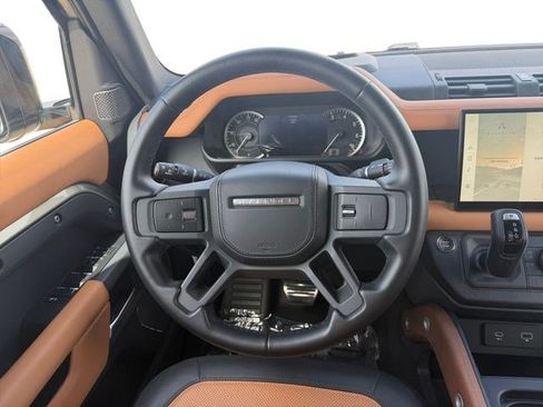 Used 2023 Land Rover Defender 110 X AWD/4WD image 13