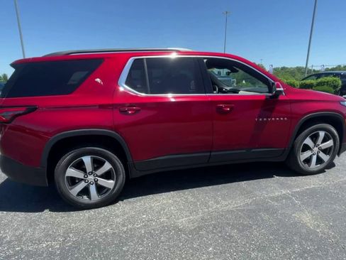 Certified 2023 Chevrolet Traverse LT w/ LT Premium Package AWD/4WD image 8
