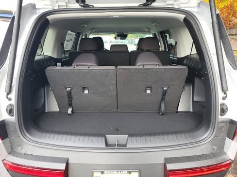 New 2026 Hyundai Santa Fe SE image 5