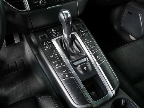 Used 2015 Porsche Macan S AWD/4WD image 16