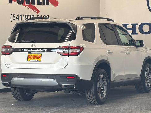 New 2026 Honda Pilot EX-L image 3
