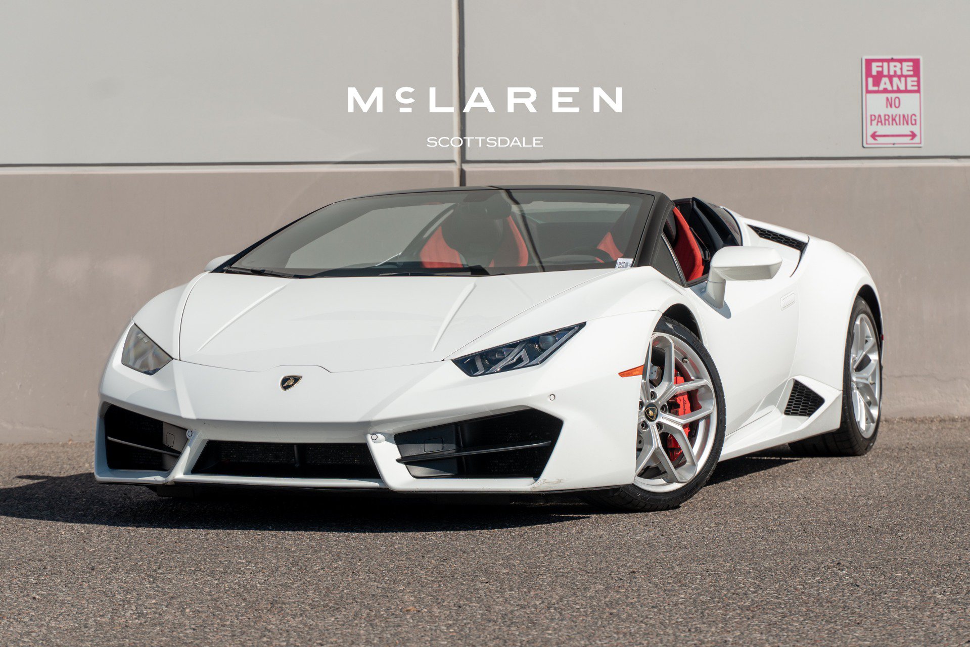 Used 2018 Lamborghini Huracan LP 580-2 RWD image 2