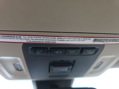 Certified 2020 Toyota Camry XLE image 24