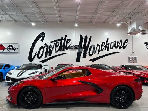 Used 2025 Chevrolet Corvette Stingray Premium Conv w/ Z51 Performance Package RWD image 2