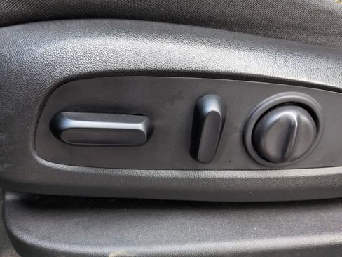 Used 2021 GMC Terrain SLE w/ Driver Convenience Package image 17