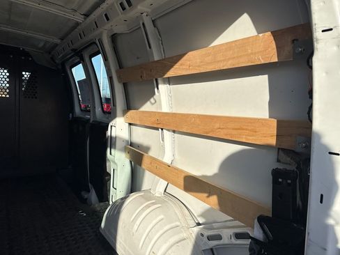 Used 2024 GMC Savana 2500 w/ Driver Convenience Package image 13