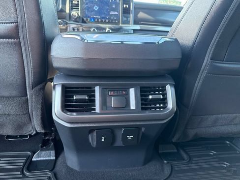 Used 2025 Ford F150 Lariat w/ Equipment Group 502A High AWD/4WD image 37