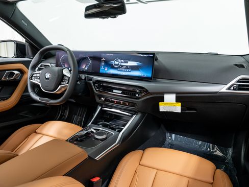 Used 2025 BMW 230i xDrive Coupe w/ Convenience Package image 14