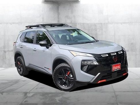 Certified 2025 Nissan Rogue SV AWD/4WD image 2