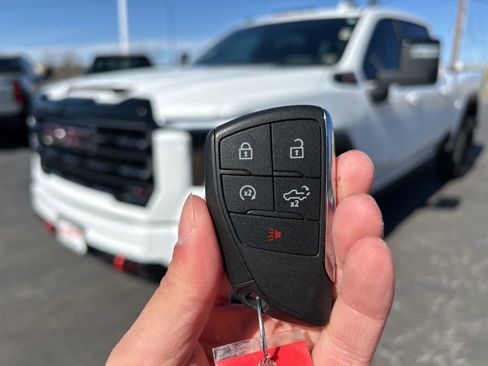 Used 2024 GMC Sierra 2500 AT4 w/ AT4 Premium Plus Package image 63
