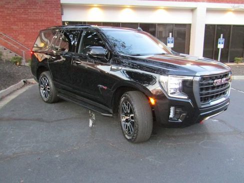 Used 2023 GMC Yukon AT4 image 2