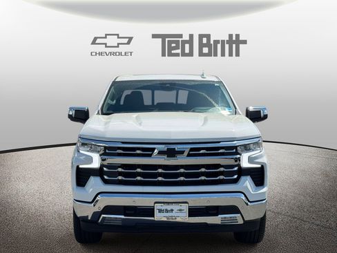 New 2026 Chevrolet Silverado 1500 LTZ w/ LTZ Premium Package AWD/4WD image 2