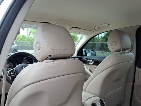 Used 2021 Mercedes-Benz GLC 300 image 8