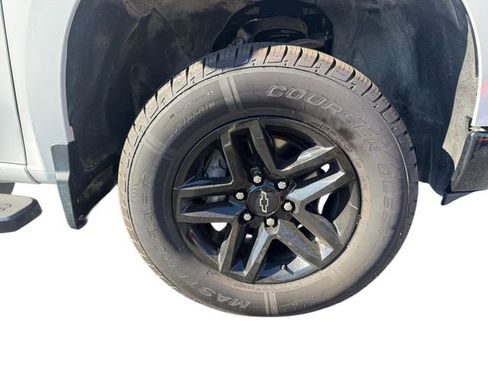 Used 2023 Chevrolet Silverado 1500 LT Trail Boss w/ Protection Package image 12