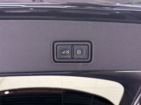 Used 2025 Audi Q5 Premium Plus AWD/4WD image 5