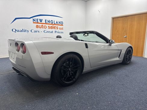 Used 2007 Chevrolet Corvette Convertible w/ Preferred Equipment Group RWD image 8