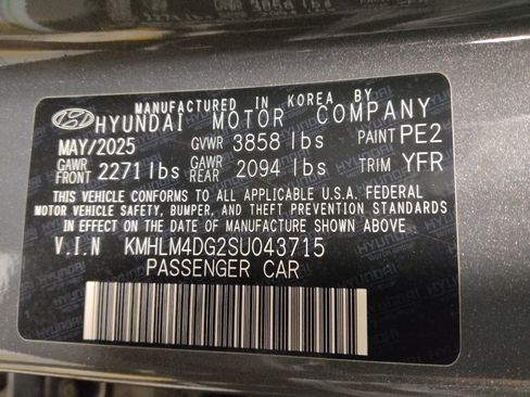 Used 2025 Hyundai Elantra Sport FWD image 33