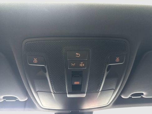 Used 2019 Mercedes-Benz CLA 250 image 33