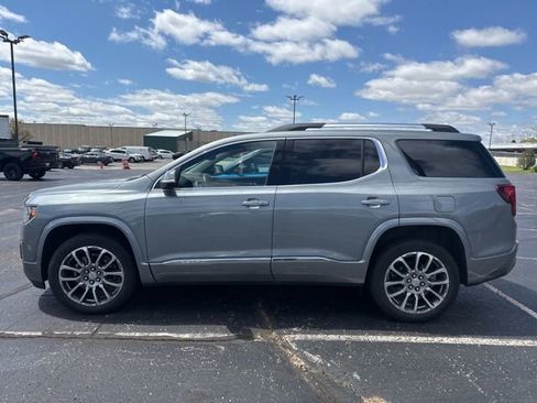 Used 2023 GMC Acadia Denali w/ Denali Ultimate Package AWD/4WD image 6