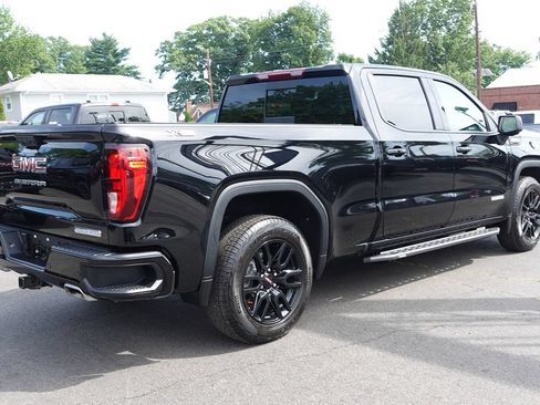 Used 2025 GMC Sierra 1500 Elevation w/ Elevation Premium Package AWD/4WD image 3