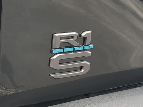 Used 2026 Rivian R1S Premium AWD/4WD image 13