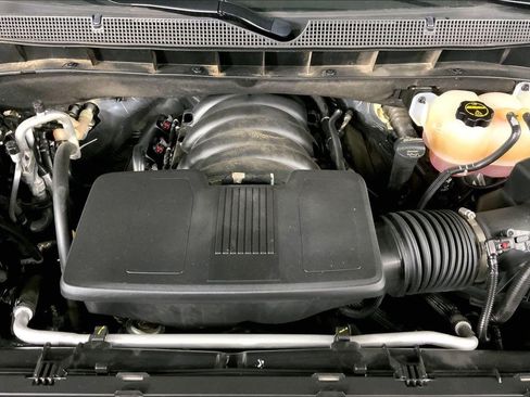 Used 2025 Chevrolet Tahoe Premier AWD/4WD image 10