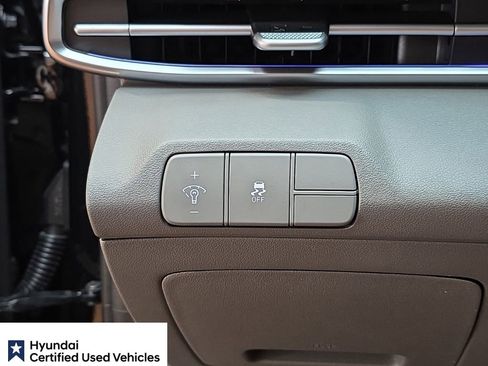 Used 2025 Hyundai Elantra SEL FWD image 28