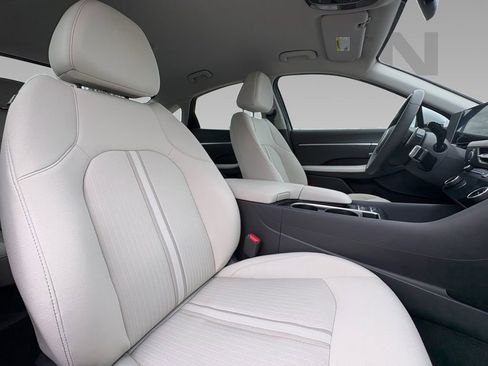 New 2024 Hyundai Sonata SEL image 9