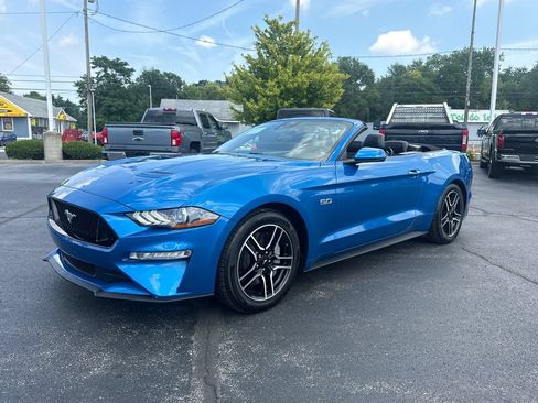 Used 2021 Ford Mustang GT Premium w/ Equipment Group 401A RWD image 39