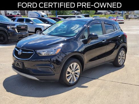Used 2020 Buick Encore Preferred AWD/4WD image 2