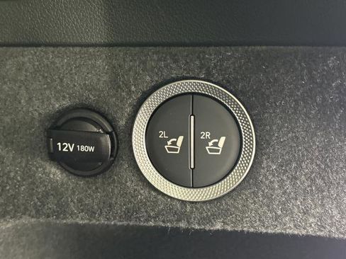 Used 2025 Genesis GV80 2.5T Advanced image 17