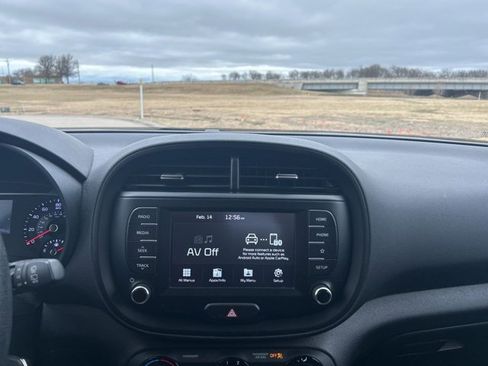 Used 2020 Kia Soul LX image 14