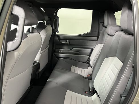 Used 2025 Toyota Tacoma TRD Sport image 11