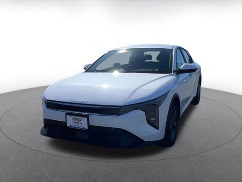 Used 2025 Kia K4 LXS image 7