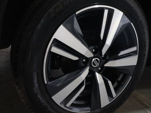 Used 2021 Nissan Rogue Platinum AWD/4WD image 29