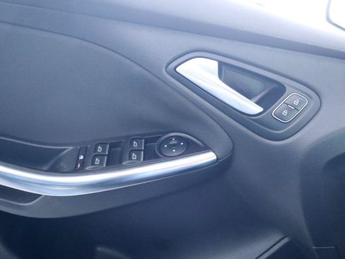 Used 2018 Ford Focus ST FWD image 29