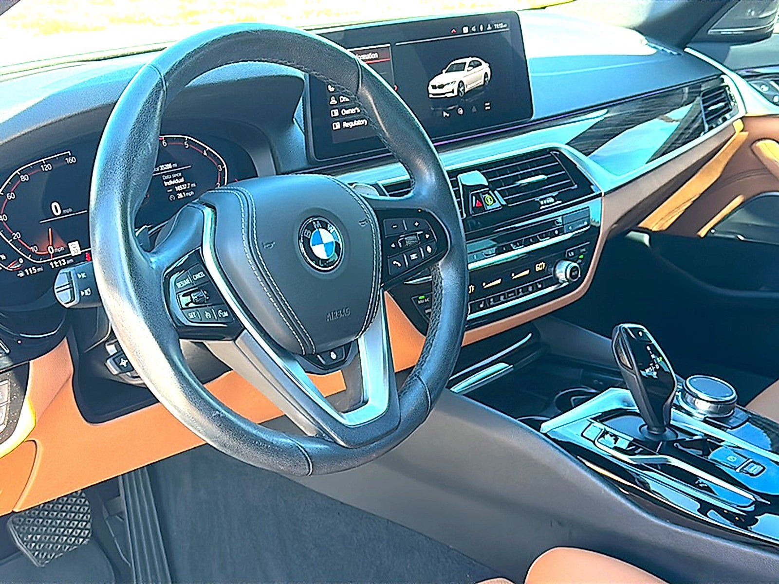 Used 2023 BMW 530i w/ Premium Package RWD image 12