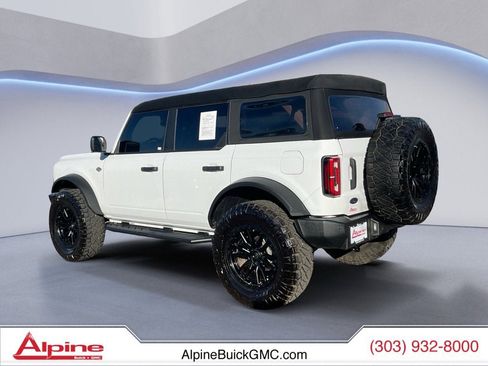 Used 2024 Ford Bronco Wildtrak image 3