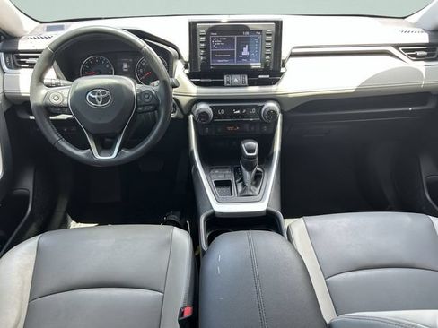 Used 2021 Toyota RAV4 XLE Premium FWD image 17