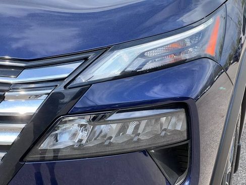 Used 2025 Nissan Rogue SL w/ Tech Package AWD/4WD image 38
