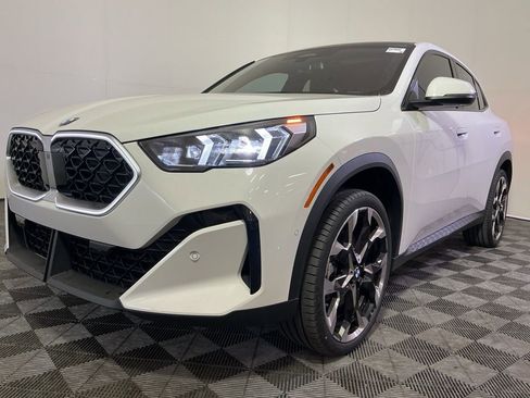 New 2026 BMW X2 xDrive28i w/ Convenience Package AWD/4WD image 2