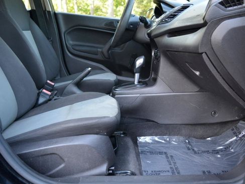 Used 2017 Ford Fiesta S FWD image 39