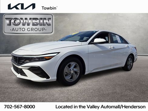 Used 2024 Hyundai Elantra SE image 1